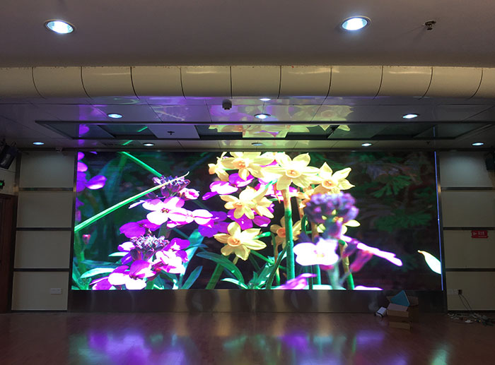 咸寧全彩led屏出現(xiàn)花屏怎么辦？